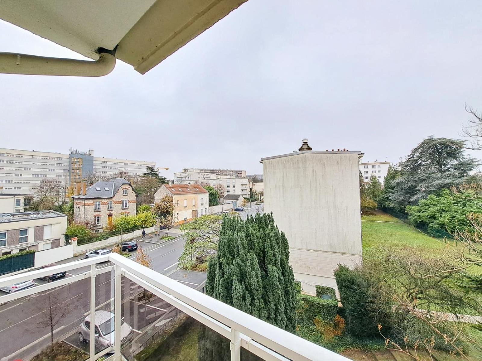 Appartement Cosy Au Coeur De Reims Bagian luar foto